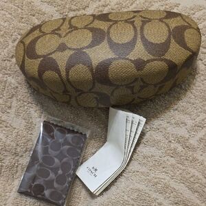 Coach Clamshell Hard Glasses Case